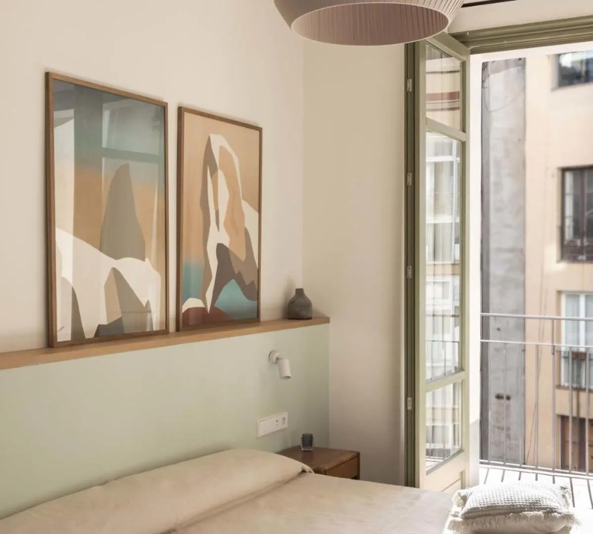 Amazing 5 Bd 5 Bathroom Next To Plaza Catalunya Barcelona Spain