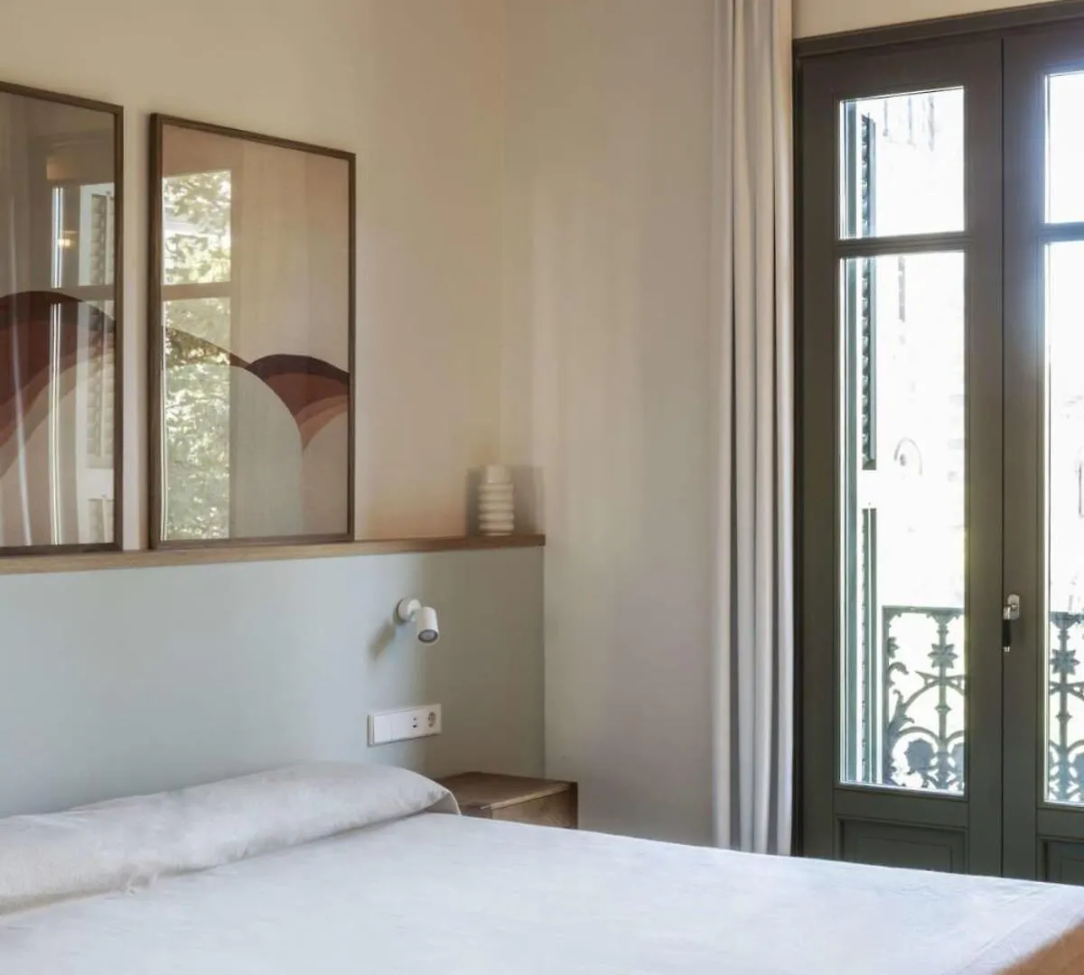 Amazing 5 Bd 5 Bathroom Next To Plaza Catalunya Barcelona Spain