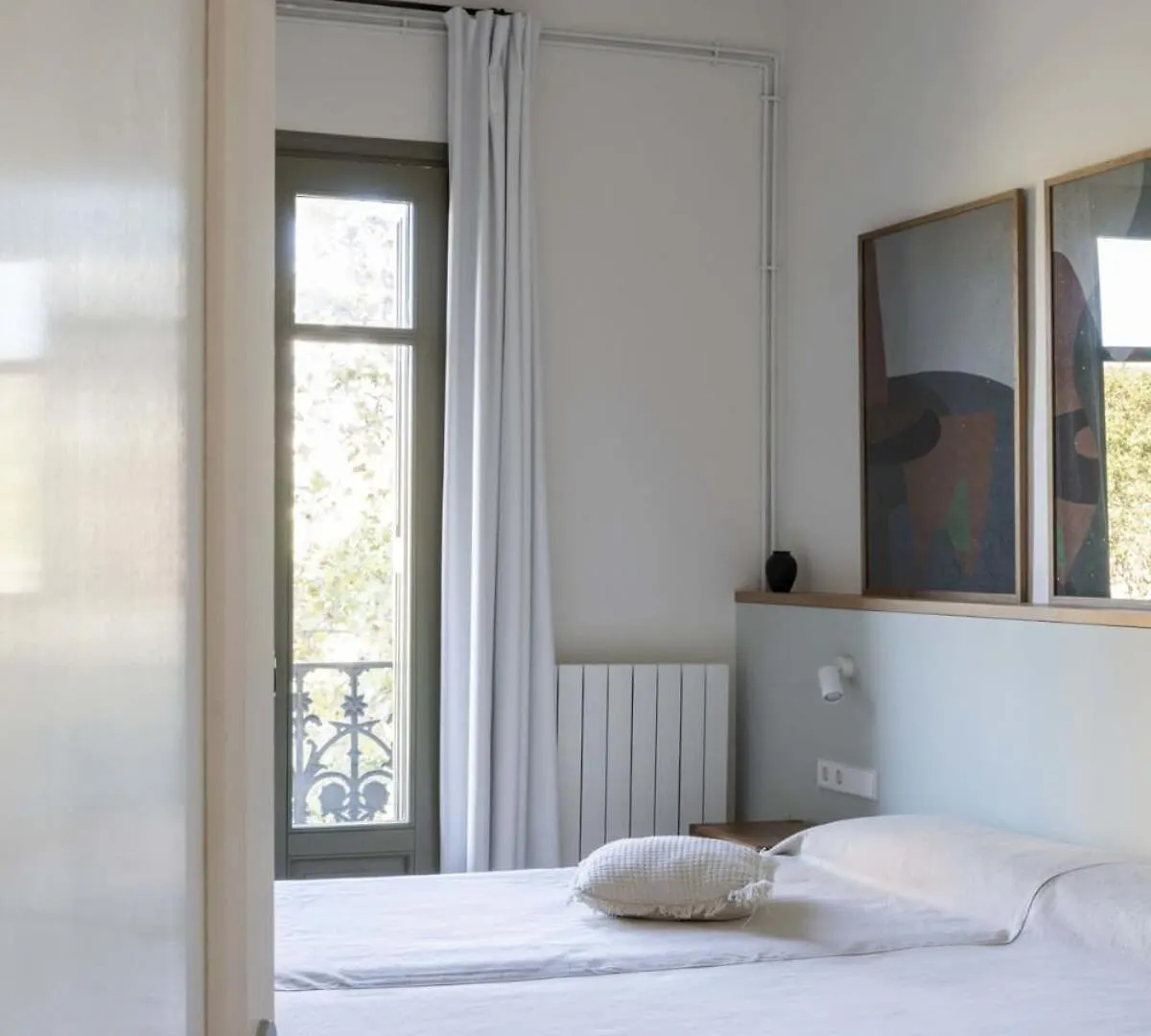 Amazing 5 Bd 5 Bathroom Next To Plaza Catalunya Barcelona Apartment