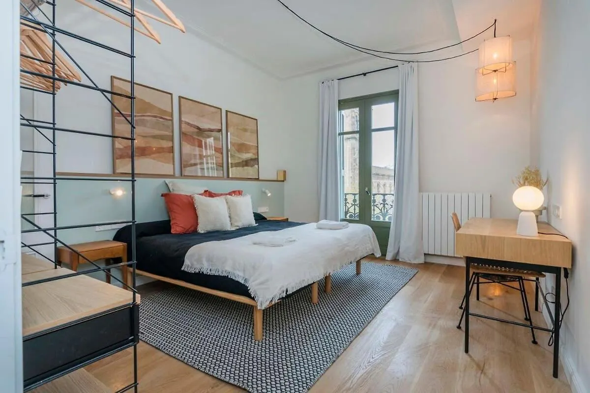 Amazing 5 Bd 5 Bathroom Next To Plaza Catalunya Barcelona 0*,  España