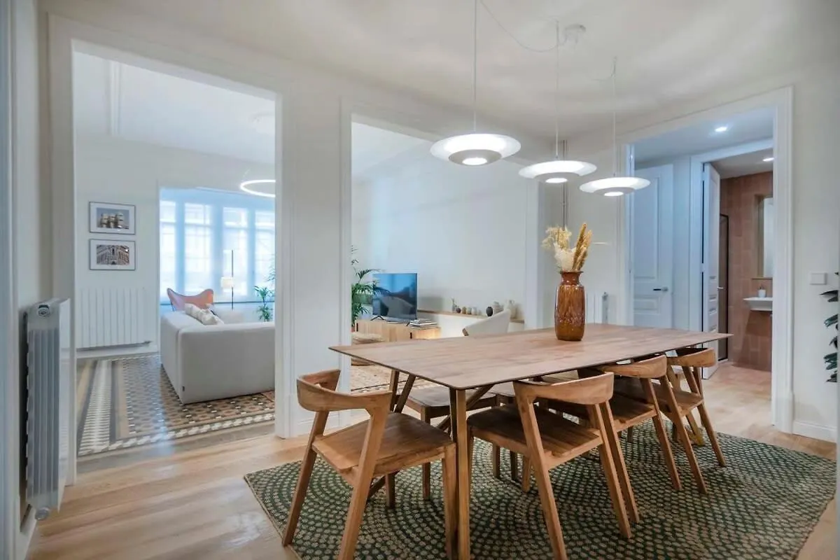 Amazing 5 Bd 5 Bathroom Next To Plaza Catalunya Barcelona 0*,