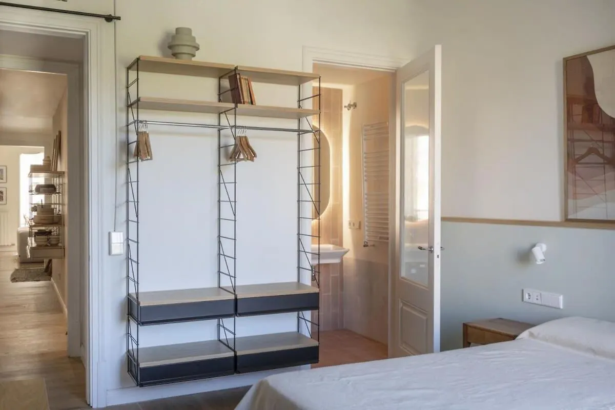 Amazing 5 Bd 5 Bathroom Next To Plaza Catalunya 바르셀로나