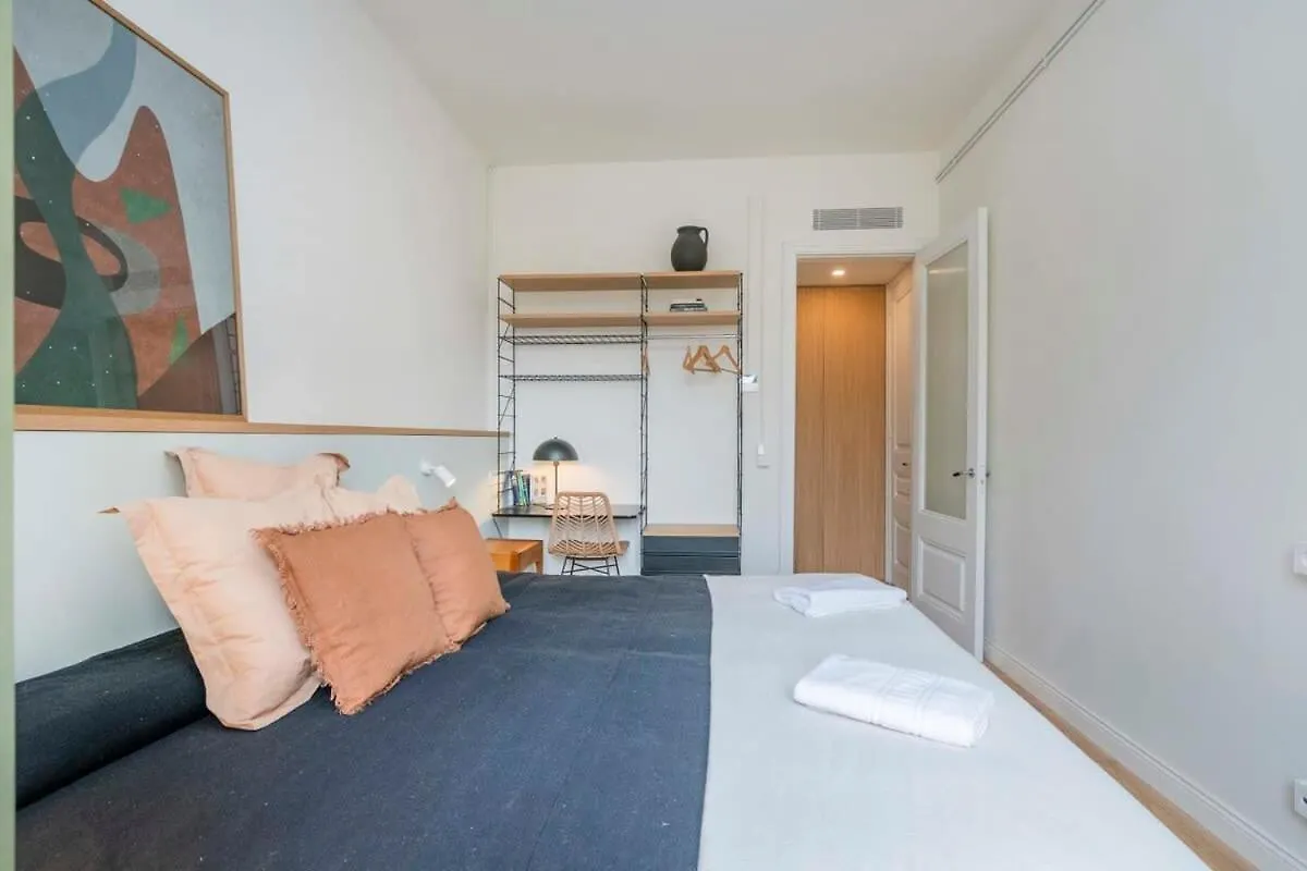 Amazing 5 Bd 5 Bathroom Next To Plaza Catalunya 바르셀로나 아파트