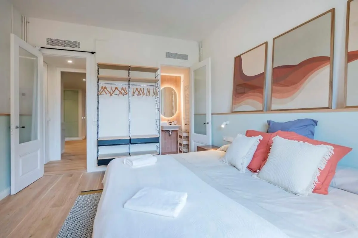 Amazing 5 Bd 5 Bathroom Next To Plaza Catalunya 바르셀로나